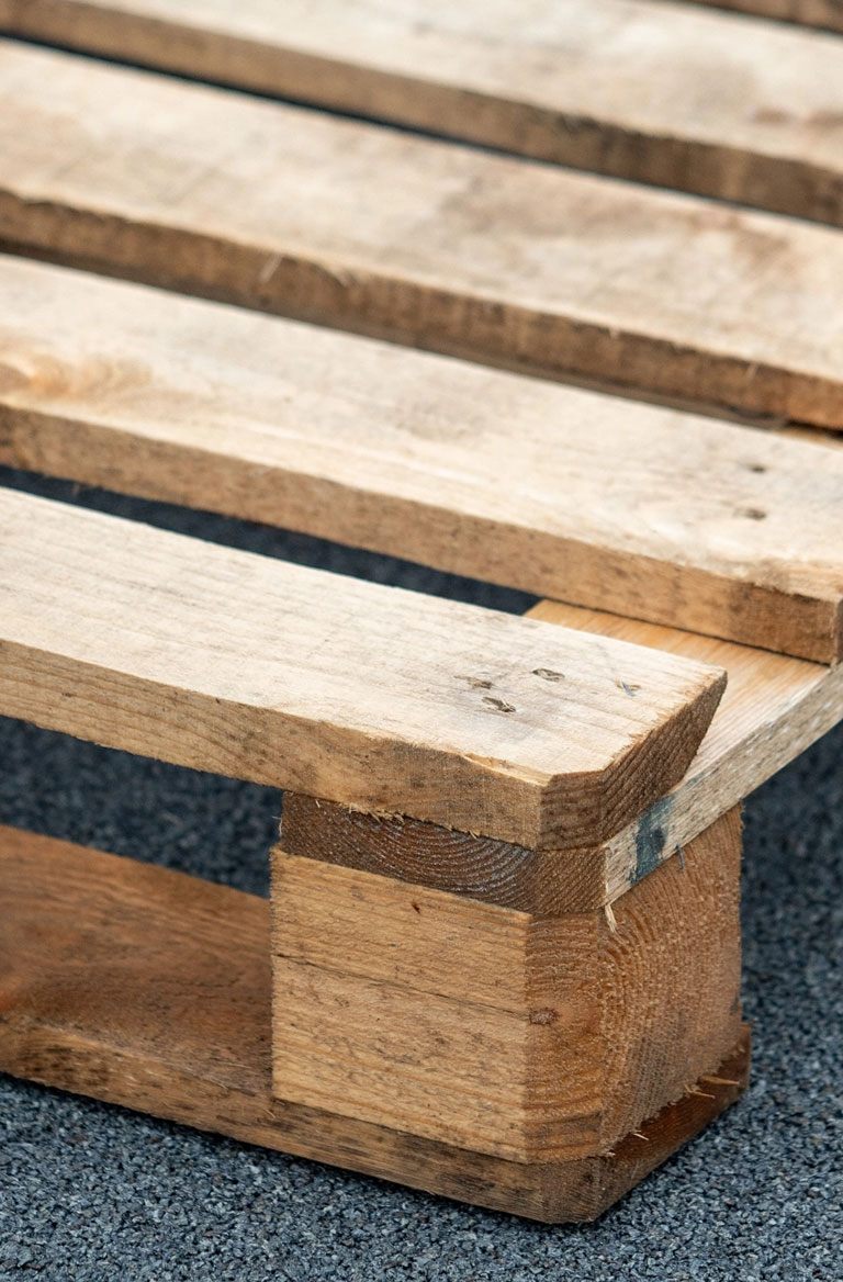 Used recycled pallets img