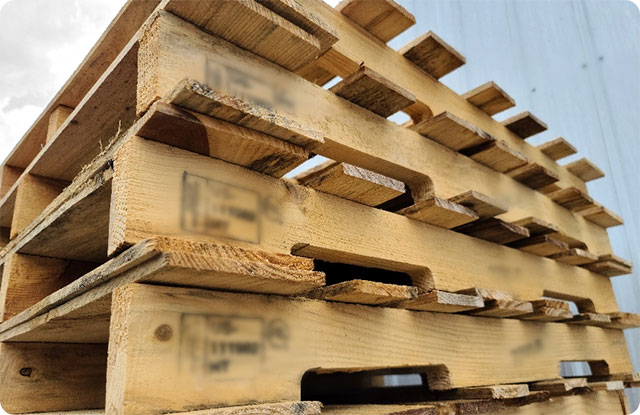Pallets stacking